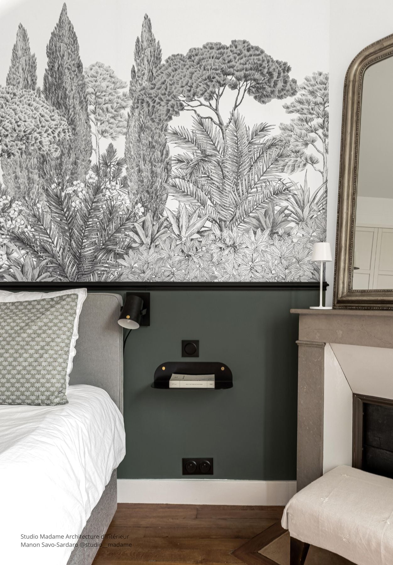 Riviera Grisaille