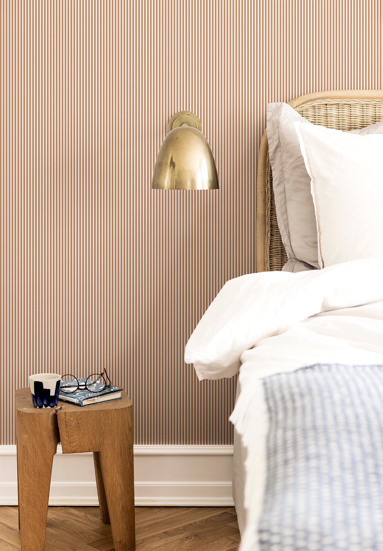 Papier peint Julia coloris Terracotta Doux dans une chambre