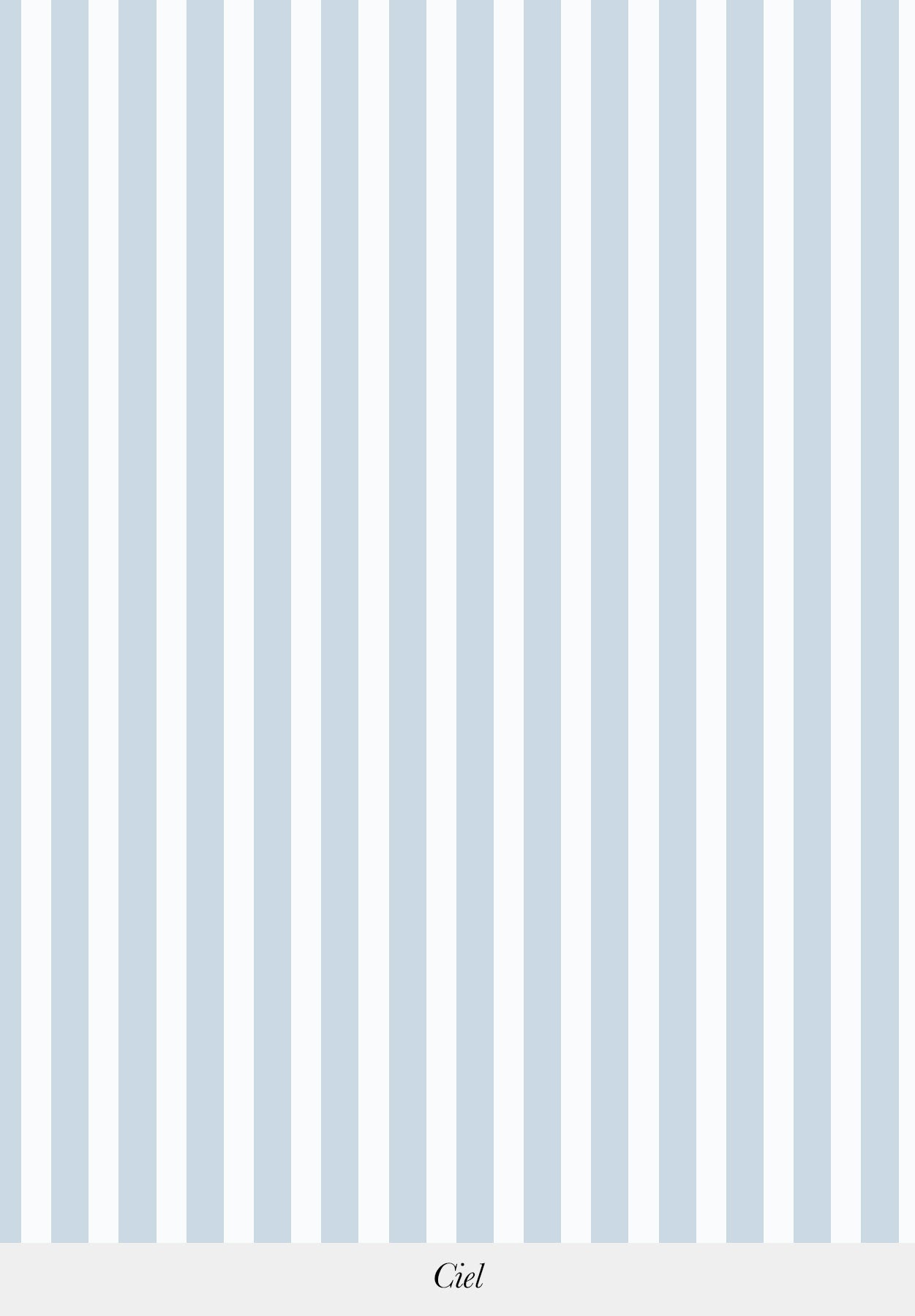 Gros plan sur le motif du papier peint Julia coloris Ciel